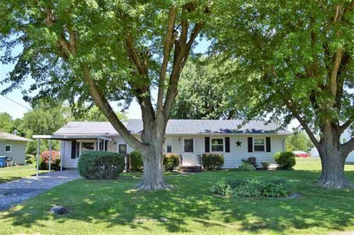 205 6th St, Richland Grove, IL 61281-7719