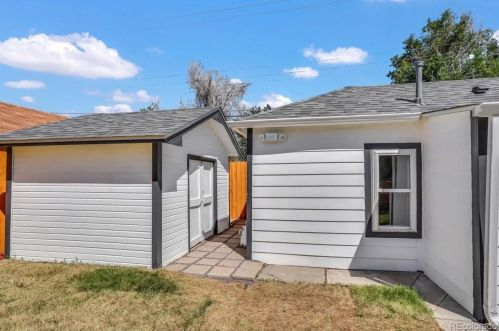 2072 Emporia St, Denver CO  80010-1102 exterior