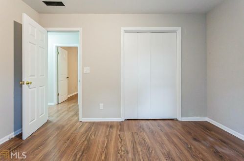192 Greenbriar Ct, Conyers GA  30094-4214 exterior