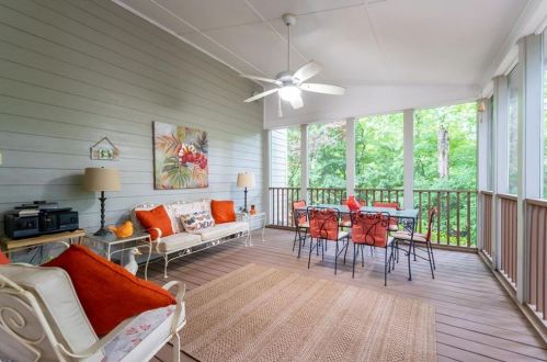 1524 Barksdale Ct, Kennesaw, GA 30152-6930