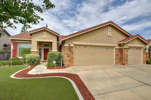 6105 Tom Way, Elk Grove, CA 95757-1602