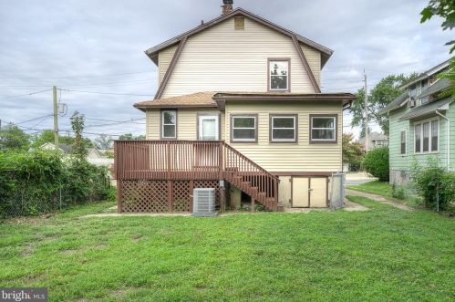 26 Crescent Blvd, Camden NJ  08108-1042 exterior