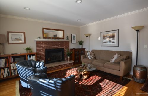 39 Dion Ave, Kittery, ME 03904-1109