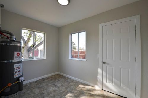 48 Adams Ave, Los Banos CA  93635-4606 exterior