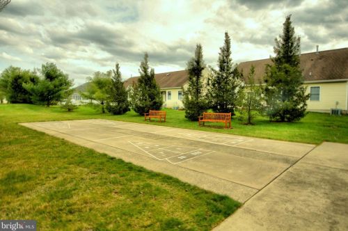 175 Meadowlark Dr, Trenton NJ  08690-3545 exterior