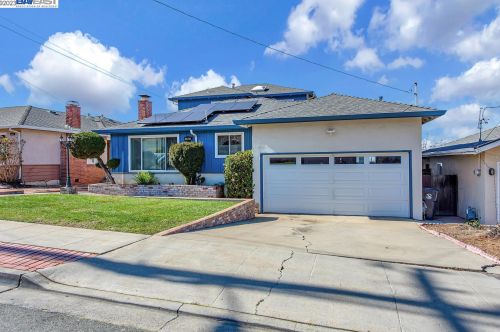24923 Mead Way, Hayward, CA 94541-5601