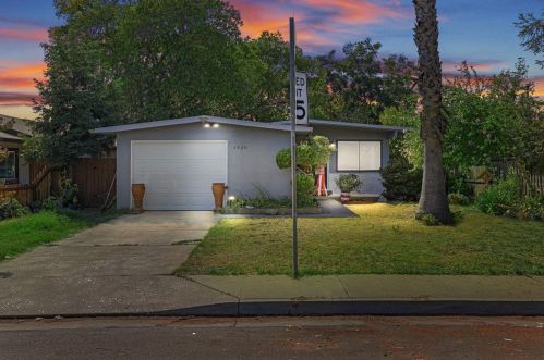 1529 Grape Ave, Modesto, CA 95350-3735