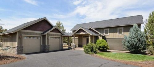 10055 Juniper Glen Cir, Eagle Crest, OR 97756-7373