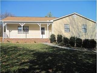 600 Pinewood Cir, Morristown, TN 37814-1231