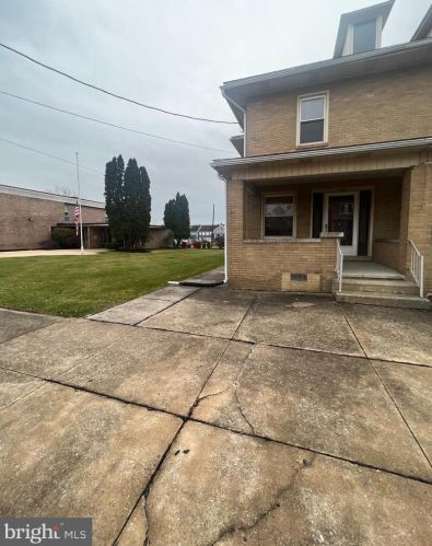 202 Lehman St, Lebanon PA  17046-3998 exterior