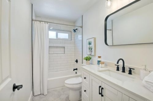 2532 Unicornio St, Carlsbad CA  92009-5327 exterior
