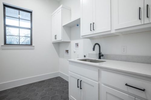 2507 Euclid Ave, Austin TX  78704-5418 exterior