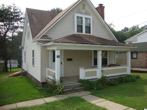 208 Front St, Franklin, PA 16323-2918