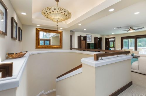 4351 Kahala Ave, Honolulu HI  96816-4856 exterior