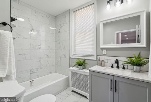2858 Aramingo Ave, Philadelphia PA  19134-4224 exterior