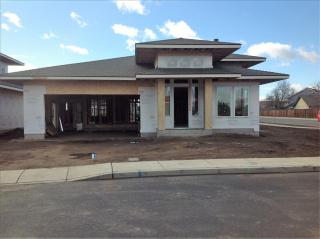 1860 Kingwood Ave, Eagle Crest OR  exterior
