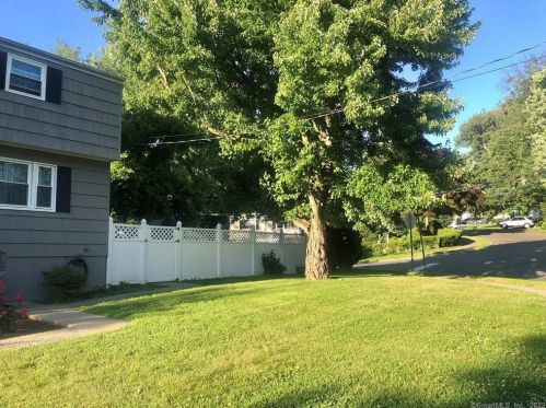 44 June Ave, Norwalk, CT 06850-2532