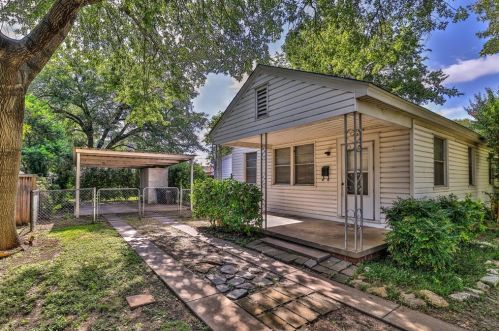 2509 Littlepage St, Fort Worth TX  76107-4615 exterior