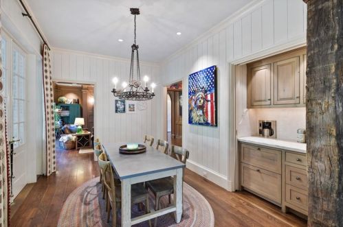 62 Brookhaven Dr, Atlanta GA  30319-1143 exterior