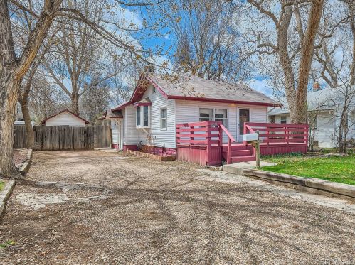 2011 6th Ave, Greeley, CO 80631-7105