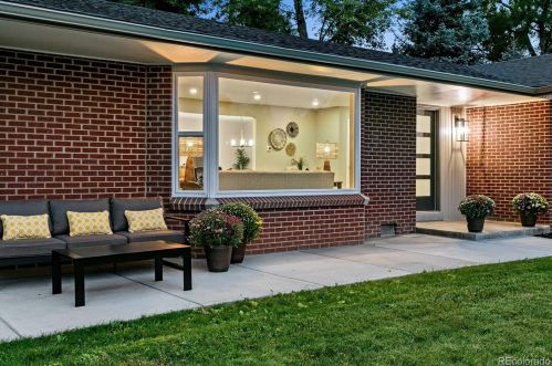 2070 Un Dr, Aurora CO 80015-6600 exterior