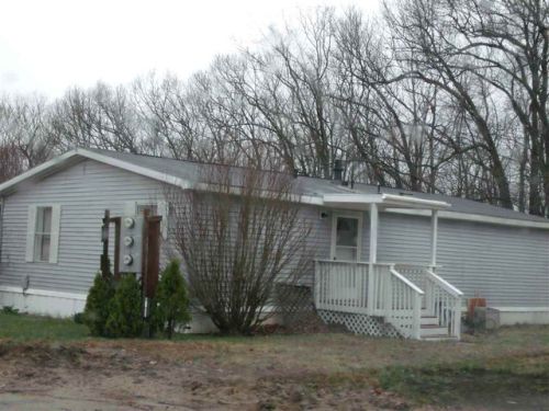 11 Hillside Dr, Allenstown, NH 03275-2439