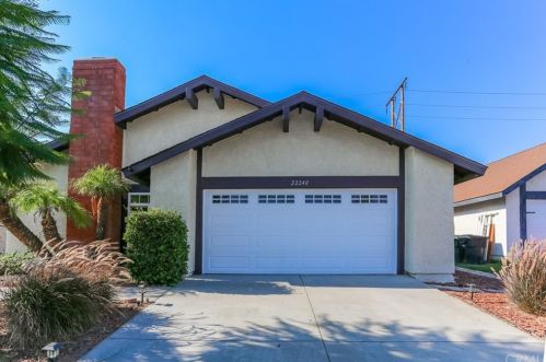 22240 Emerald St, Colton, CA 92313-5904