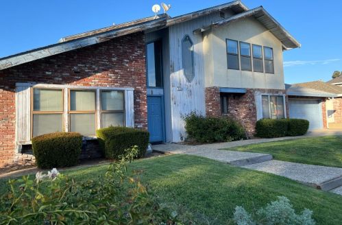 8151 Walnut Hills Way, Fair Oaks, CA 95628-2745