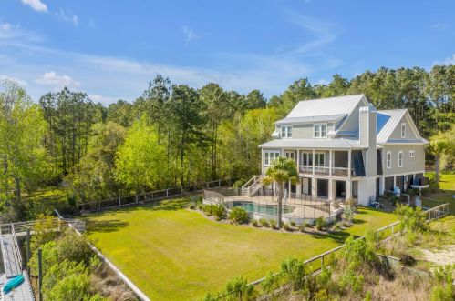 7539 Ladys Secret Ln, Awendaw SC  29429-4956 exterior