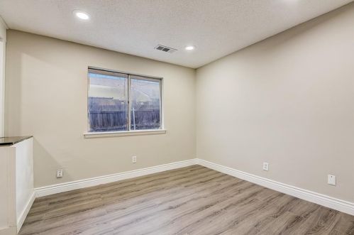 2109 Via Del Norte, Carrollton TX 75006-4521 exterior