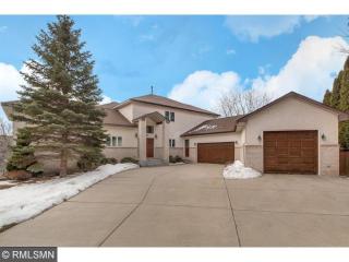 876 Betty Ln, Saint Paul, MN 55123-2462