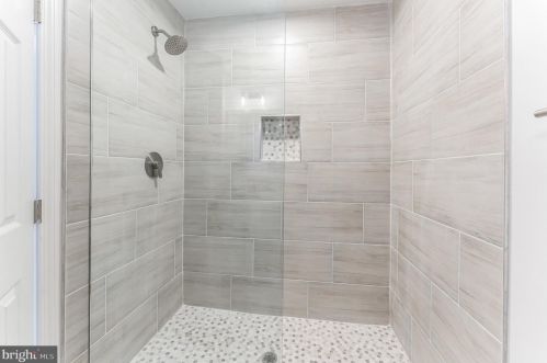 805 Colby Ave, Silver Spring MD 20912-5849 exterior