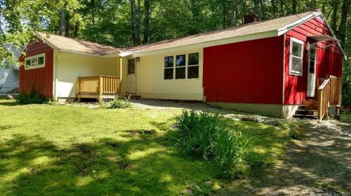98 Woods Rd, North Windham, CT 06250-1531