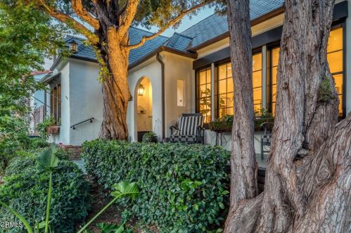 2420 Catherine Rd, Altadena, CA 91001-2341
