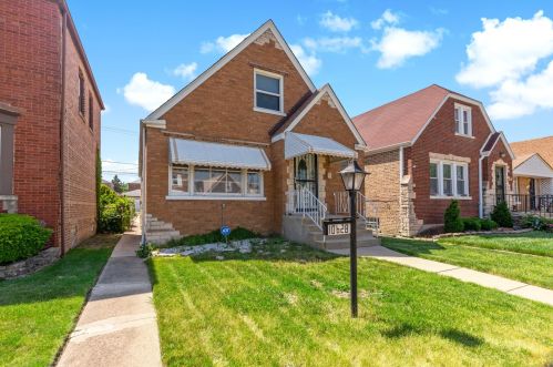 10628 Vernon Ave, Chicago, IL 60628-2958