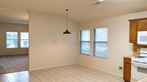 9832 Rimstone Dr, Fort Worth TX  76108-4814 exterior