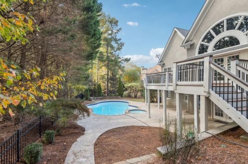 1619 Girvan Ridge Dr, Duluth, GA 30097-5933