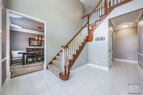 1403 Frenchmans Bend Dr, Naperville, IL 60564-9783