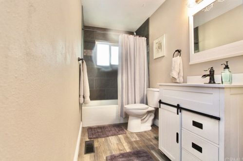 1173 Patricia Dr, Chico, CA 95926-1470