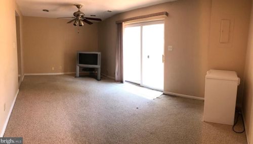 6335 Buffie Ct, Springfield VA  22015-3403 exterior