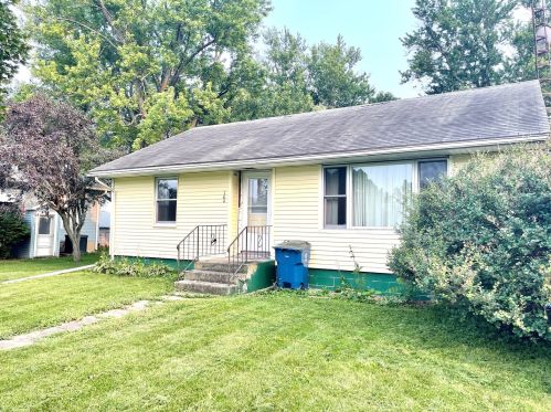 104 Dover Central St, Hollowayville, IL 61356-8495