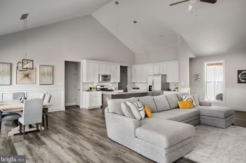 258 Speaks Ln, Harpers Ferry WV  25425 exterior