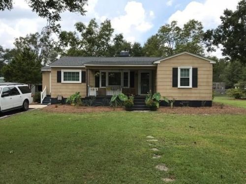 118 Hazel Dr, Belton, SC 29627-2106