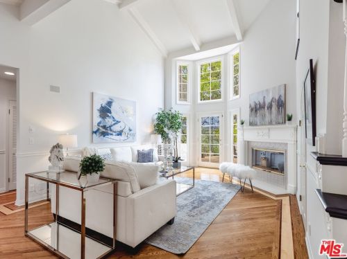 24835 Jacob Hamblin Rd, Calabasas, CA 91302-1105