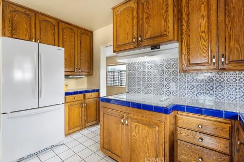 4150 Emerson St, Riverside CA  92506-2052 exterior