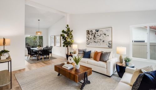 2603 La Golondrina St, Carlsbad, CA 92009-4323