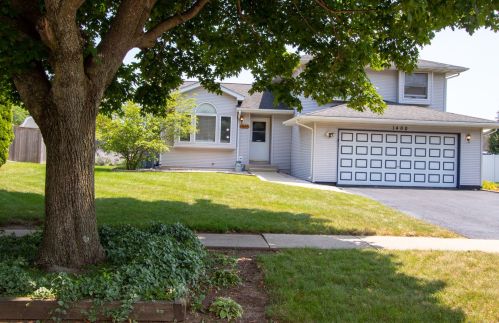 1400 Phoenix Ln, Joliet, IL 60431-8415