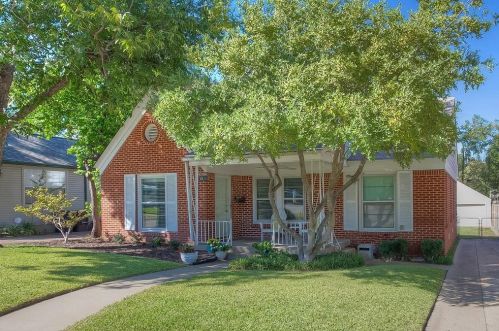 4412 Pershing Ave, Fort Worth, TX 76107-4244