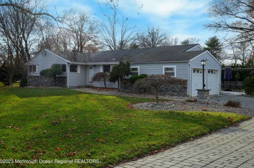 164 Cloverdale Cir, Tinton Falls, NJ 07724-3157