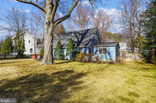 2607 Hillsman St, Falls Church, VA 22043-3309
